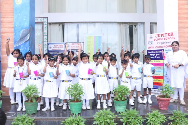 Dental Hygiene Awareness at Jupiter Public School (photograph 2)